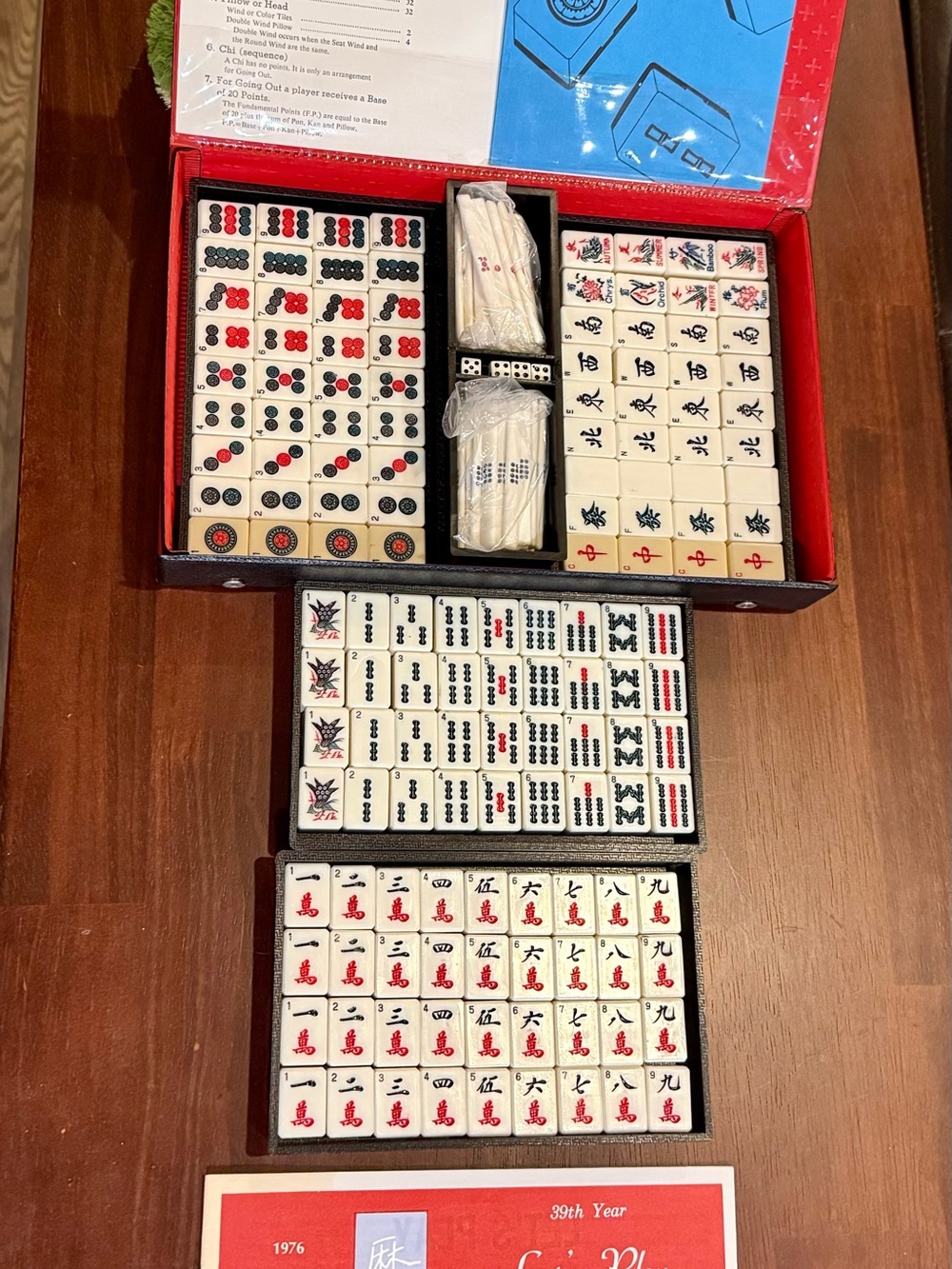 Classic Mahjong Set in White with Red and Black Markings